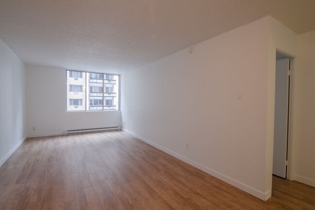 Photo - 2285 Rue St Mathieu Unit 1101