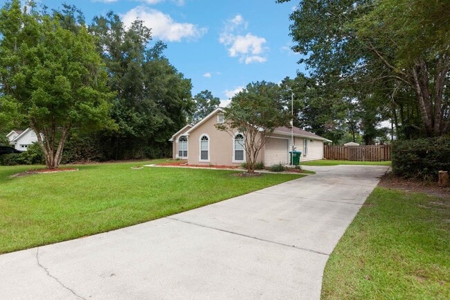 Photo - 121 Duncan Dr