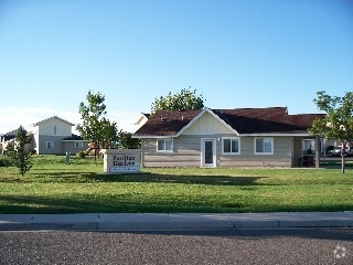 Building Photo - Rendezvous Apartments