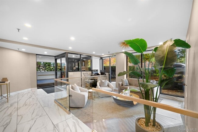 Photo - 141 Great Neck Rd Unit 1F