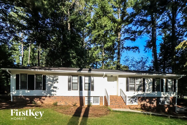 Building Photo - 2515 Cottonwood Dr