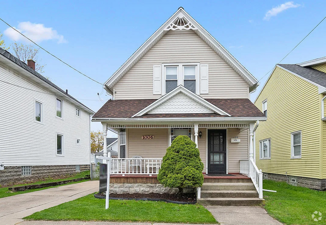 Building Photo - 1006 Hovey St SW Rental