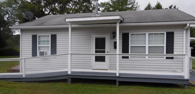 Building Photo - 202 Park Ave