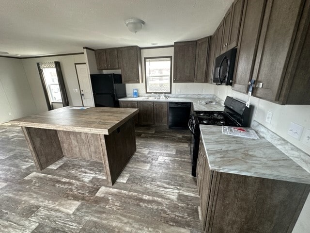 Photo - 93 Nettie Ave