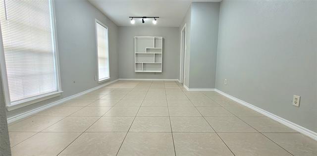 Building Photo - 7415 Cave Dr