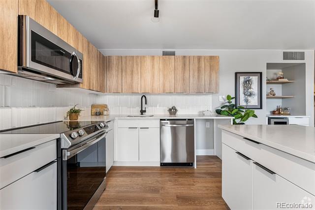 Building Photo - 1330 N Gaylord St Unit 1001 Rental