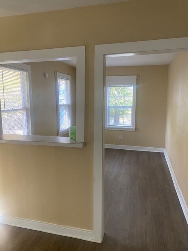 Photo - 3215 1/2 Penick B St-