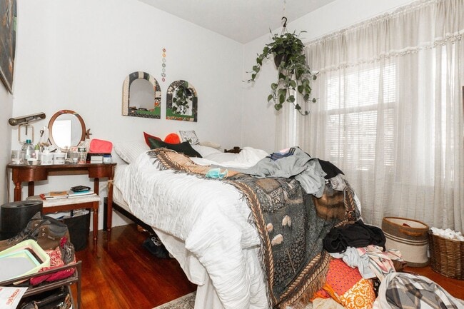 Photo - NO FEE!   BRIGHTON 3 BED WITH NO BROKER FEE AVAILABLE FOR A JULY 1ST MOVE-IN