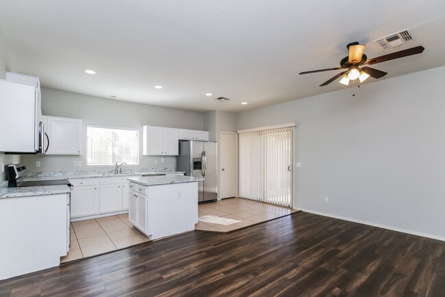 Photo - 3402 N 129th Dr