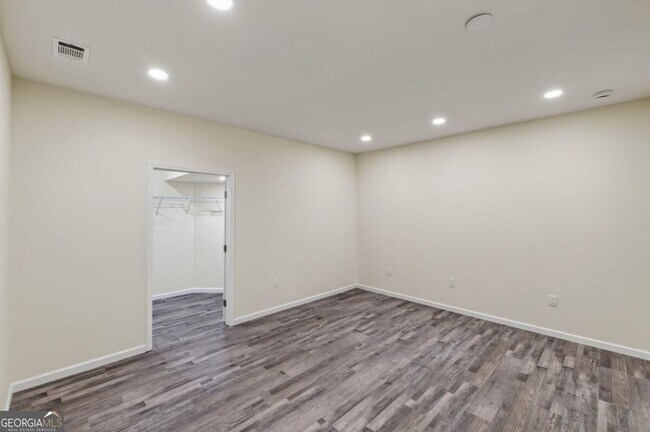 Photo - 160 Janney Cir