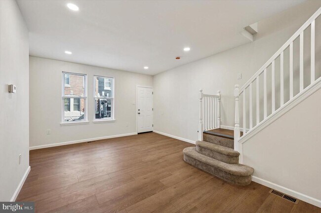 Photo - 2318 Fernon St