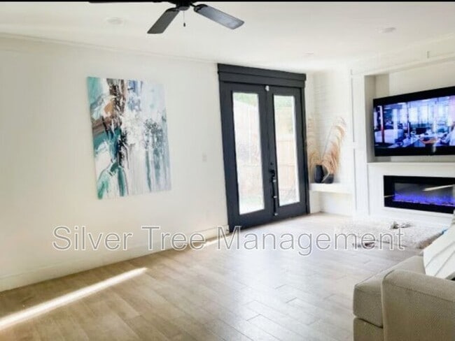 Photo - 9073 Quarry Hill Ct