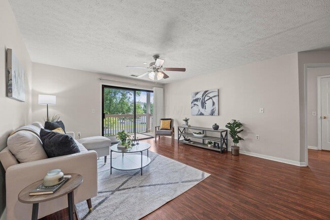 Photo - 6823 Meadow Creek Dr