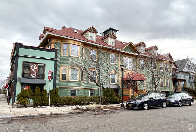 Building Photo - 565 Elmwood Ave Rental