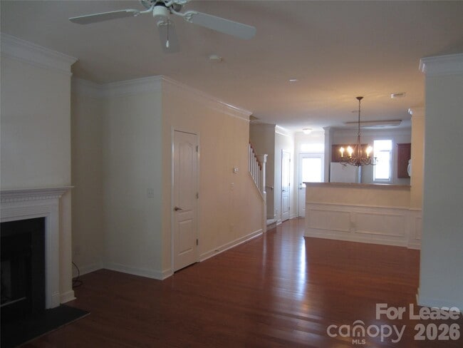 Photo - 216 Welton Way