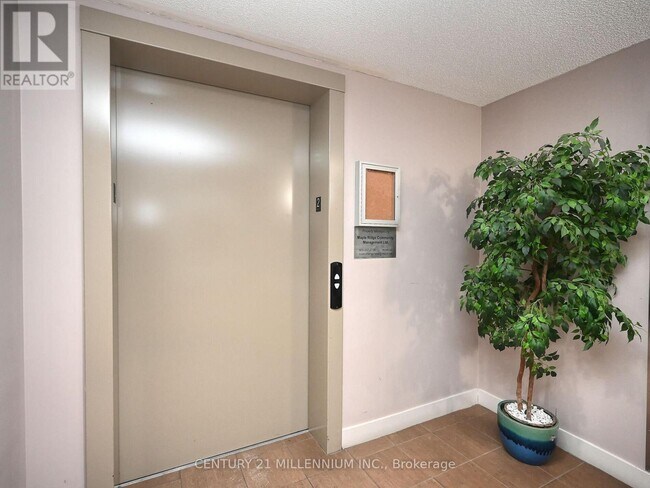 Photo - 8 Dayspring Cir Unit 1209
