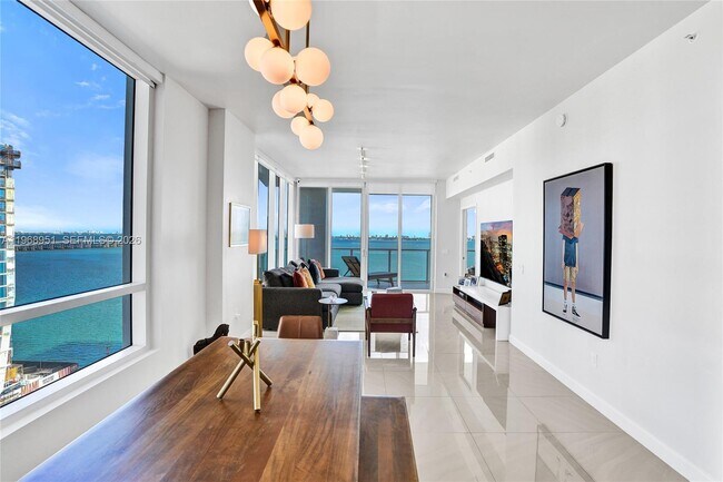 Photo - 601 NE 27th St Unidad 1507