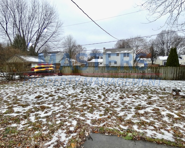 Photo - 532 Dussel Dr