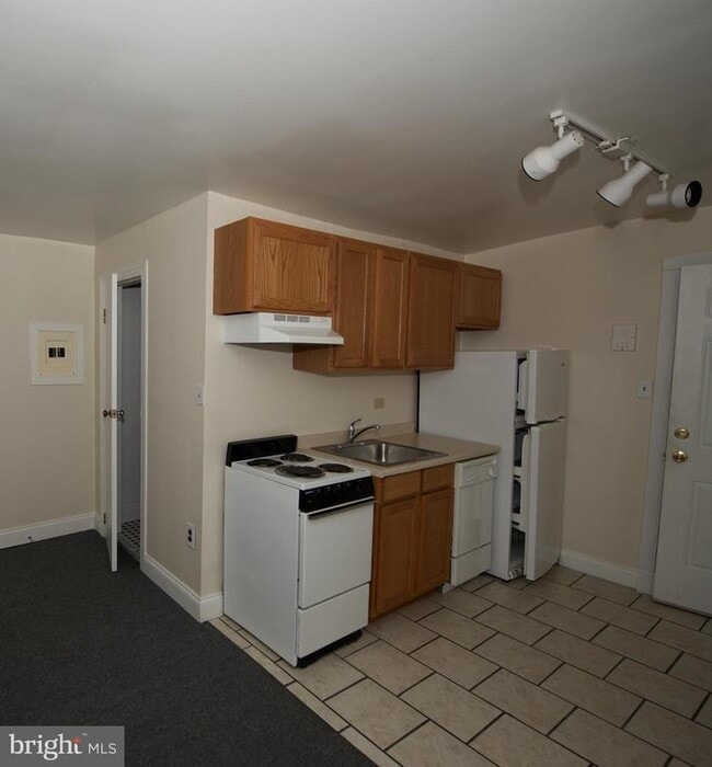 Photo - 121 E Gay St Unit 2