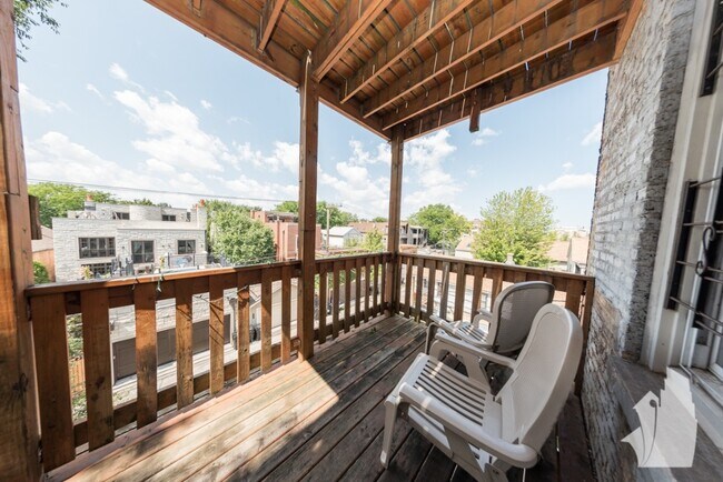 Photo - 2318 N Southport Ave Unidad 3R
