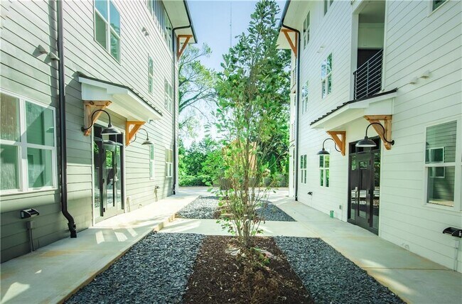 Photo - 123 Mayson Ave NE Unit C