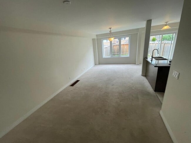 Photo - 68 Great Gabe Cres