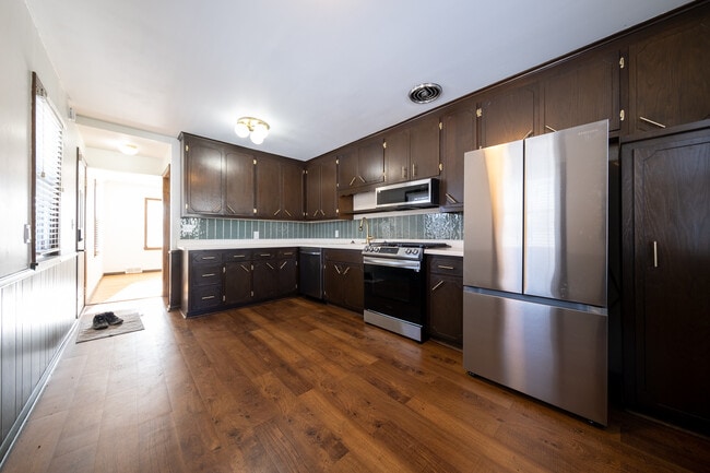 Photo - 130 W 86th St