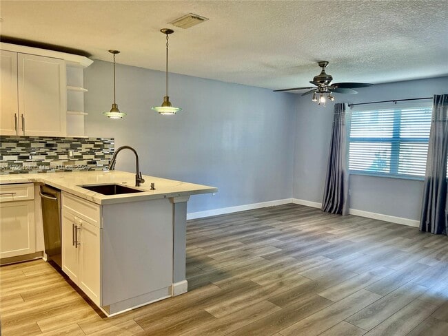 Photo - 9251 NW 55th St