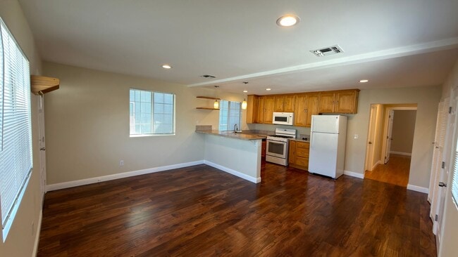 Photo - 2616-2618 Cullen St Unidad 2616