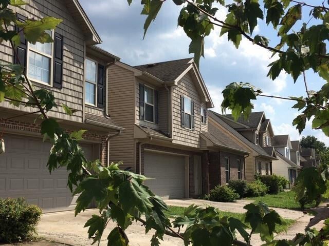 Photo - 720 Statesman Way