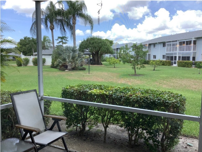 Building Photo - 8200 Summerlin Village Cir Unit 103