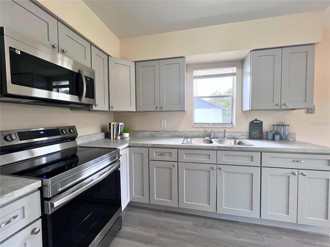 Photo - 52 N Fairfax Ave