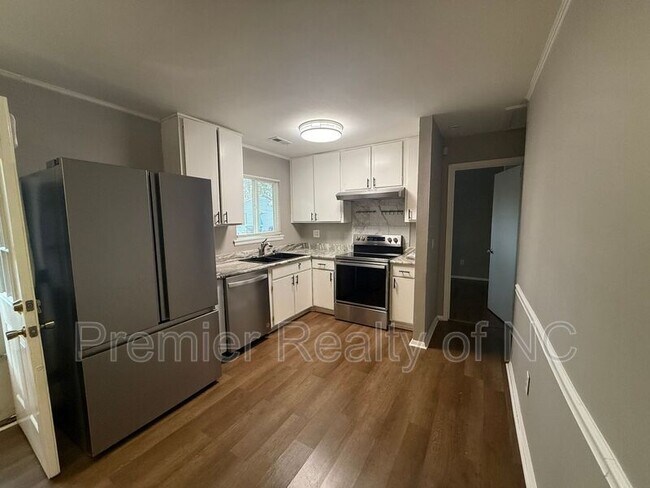 Photo - 2906 Navajo Ave