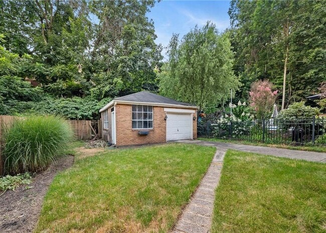 Photo - 3729 Baytree St