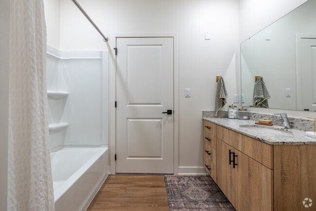 2BR, 2BA - 1203 SF - Primary Bathroom