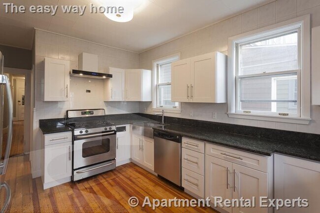 Photo - 38 Cherry St Apartments Unit 1