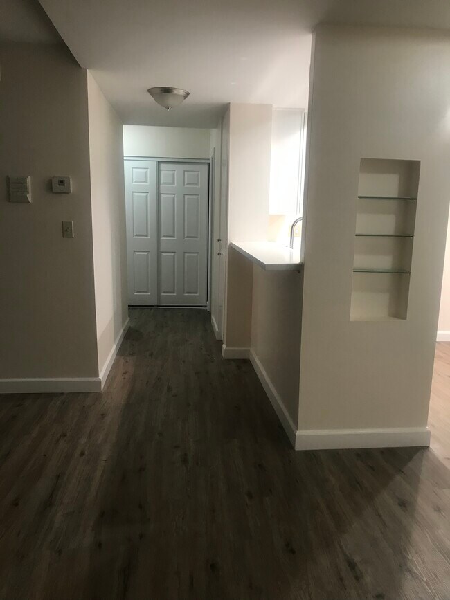 Photo - 1230 Horn Ave Unidad 417