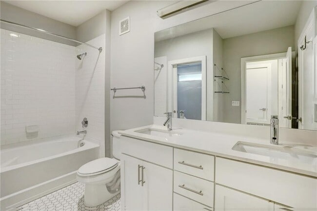 Photo - 2804 Treble Ln Unidad 924