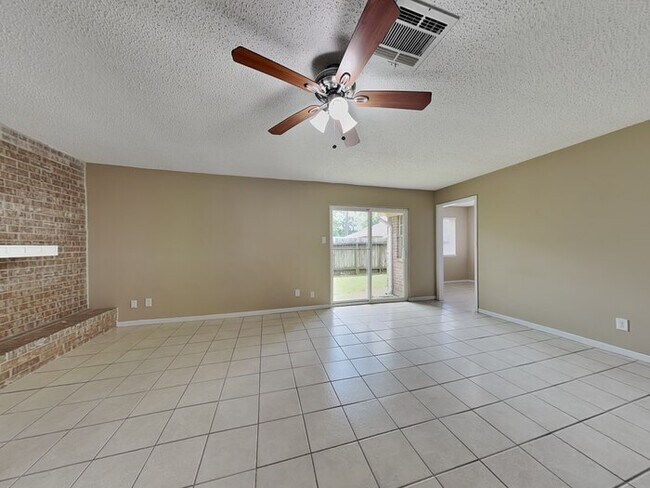 Photo - 22311 Meadowgate Dr