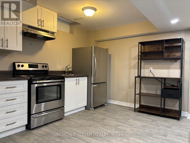 Photo - 23 Vanwood Crescent