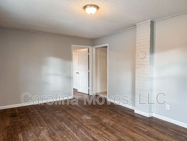 Photo - 759 S Liberty St