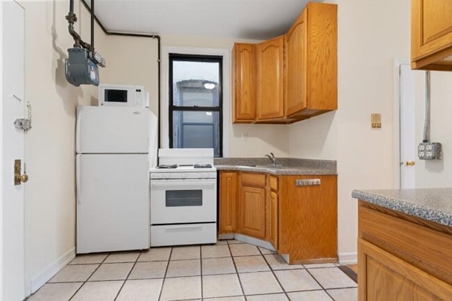 Building Photo - 2 bedroom in NEW YORK NY 10003 Unit 21 Rental