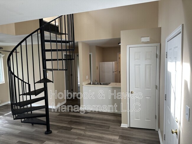 Photo - 4531 Boardwalk Dr