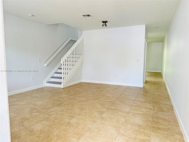 Photo - 2541 SW 83rd Ave