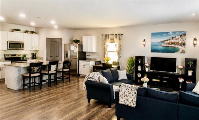 Photo - 32 Oak Leaf Rd