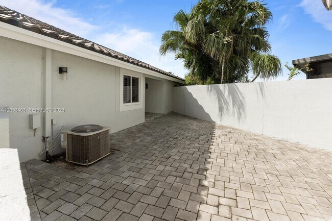 Photo - 15037 Brighton Ln
