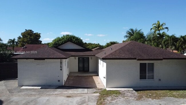 Photo - 19754 NW 61st Ave