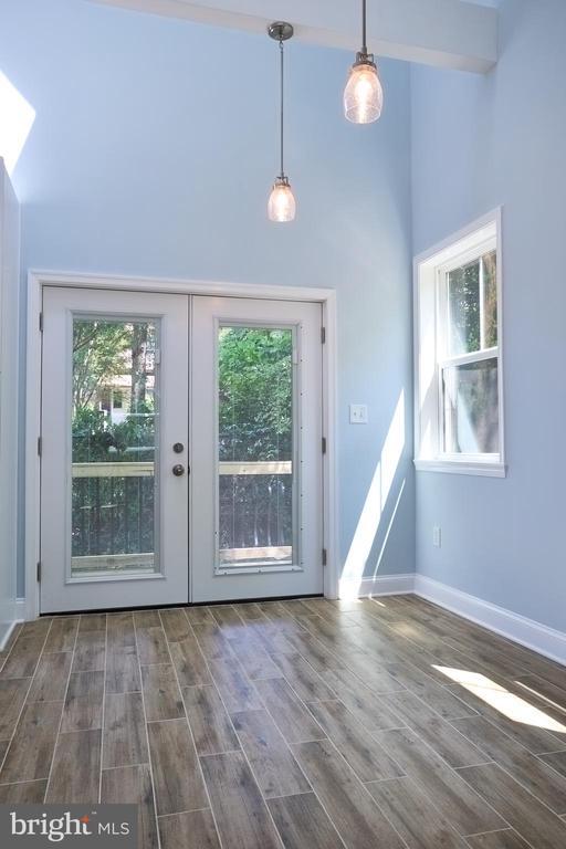 Photo - 2810 S Arlington Ridge Rd