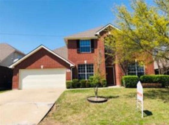 Photo - 5916 Summerwood Dr House
