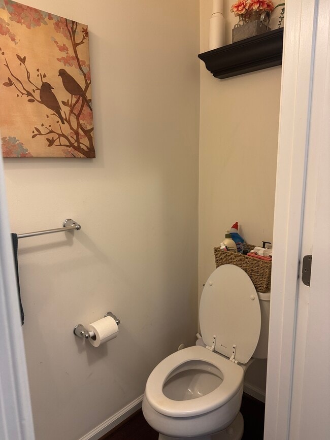 Photo - 721 Bender Rd